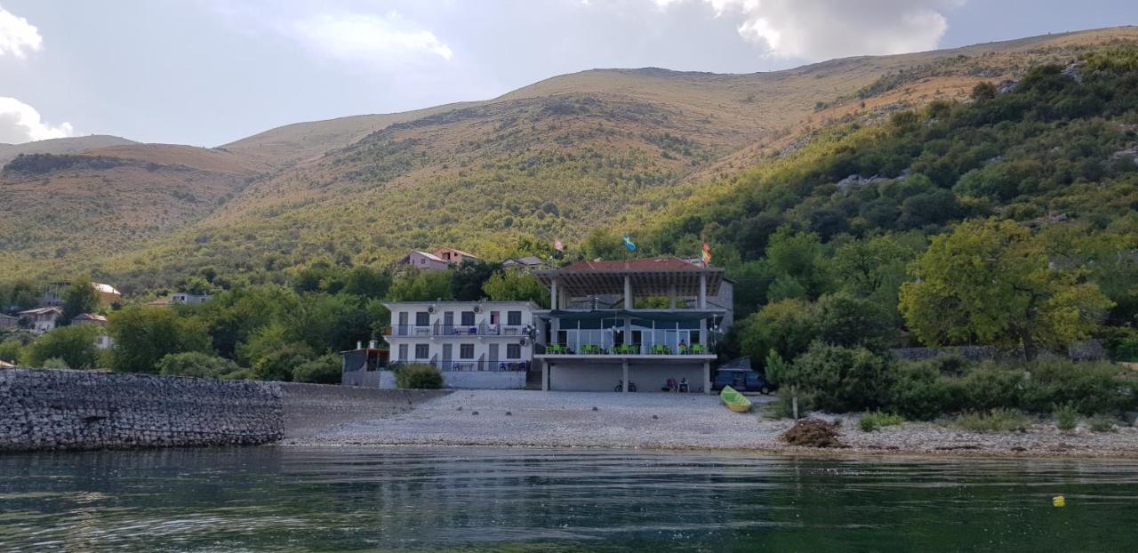 Rooms Lake View Balani Restaurant Shkodër Eksteriør bilde