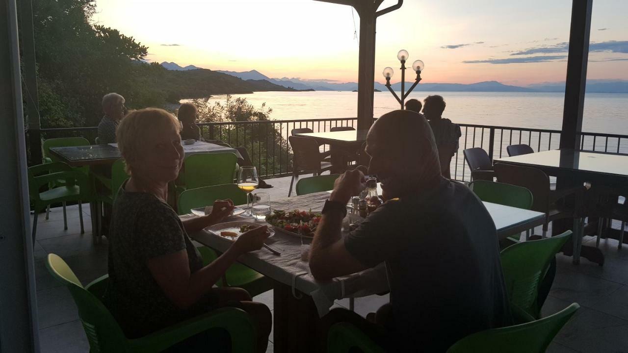 Rooms Lake View Balani Restaurant Shkodër Eksteriør bilde