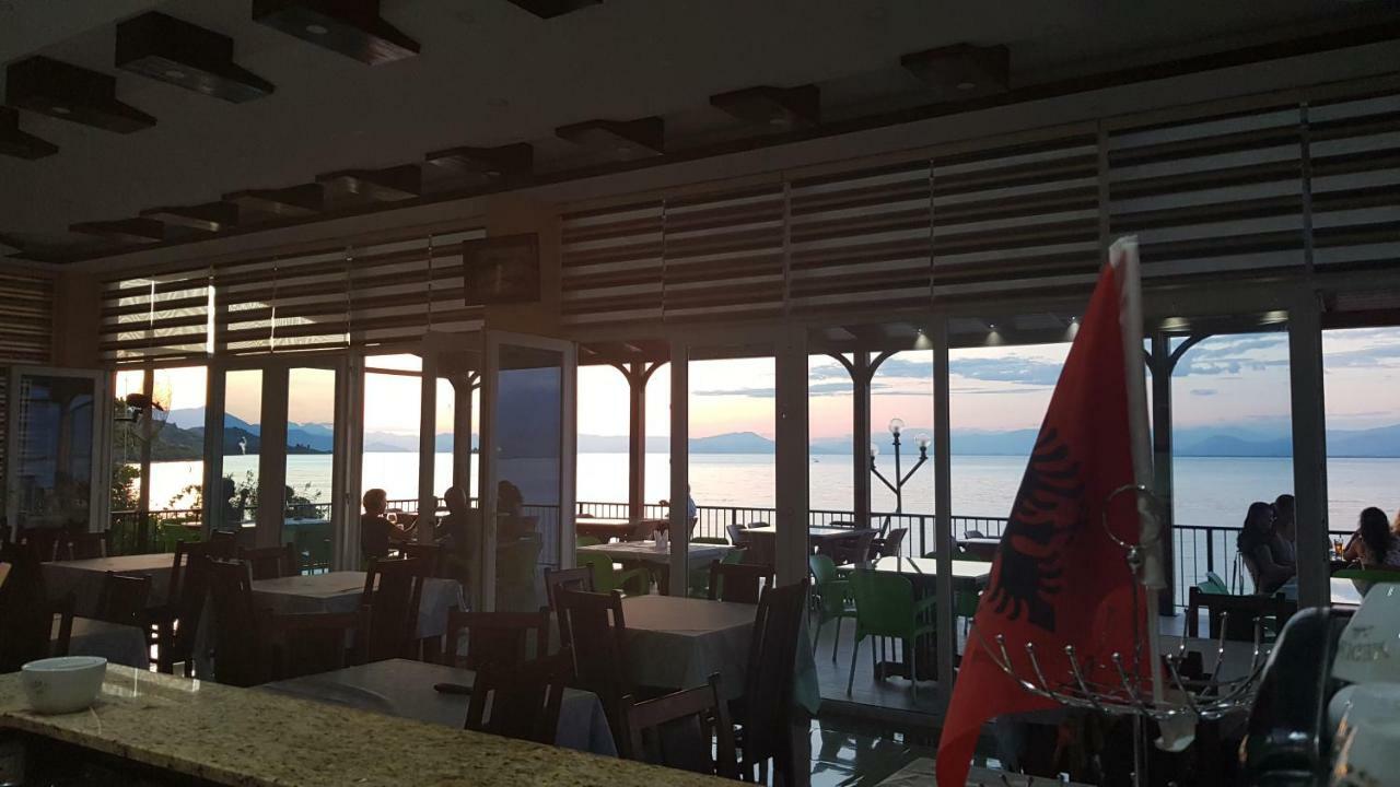 Rooms Lake View Balani Restaurant Shkodër Eksteriør bilde